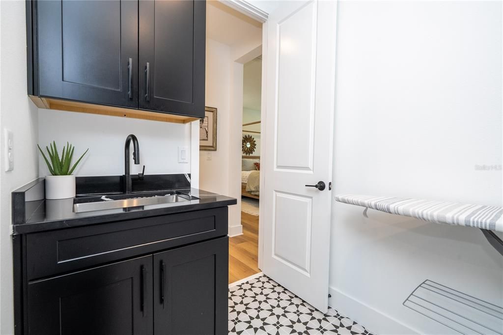 For Sale: $1,890,000 (5 beds, 5 baths, 4039 Square Feet)