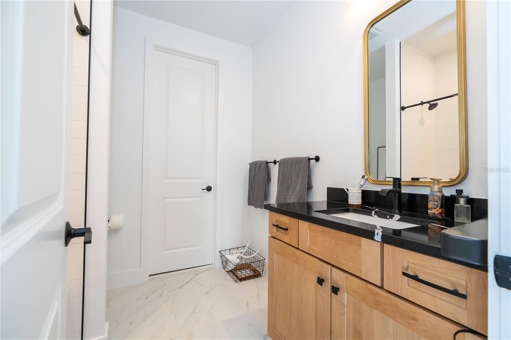 For Sale: $1,890,000 (5 beds, 5 baths, 4039 Square Feet)