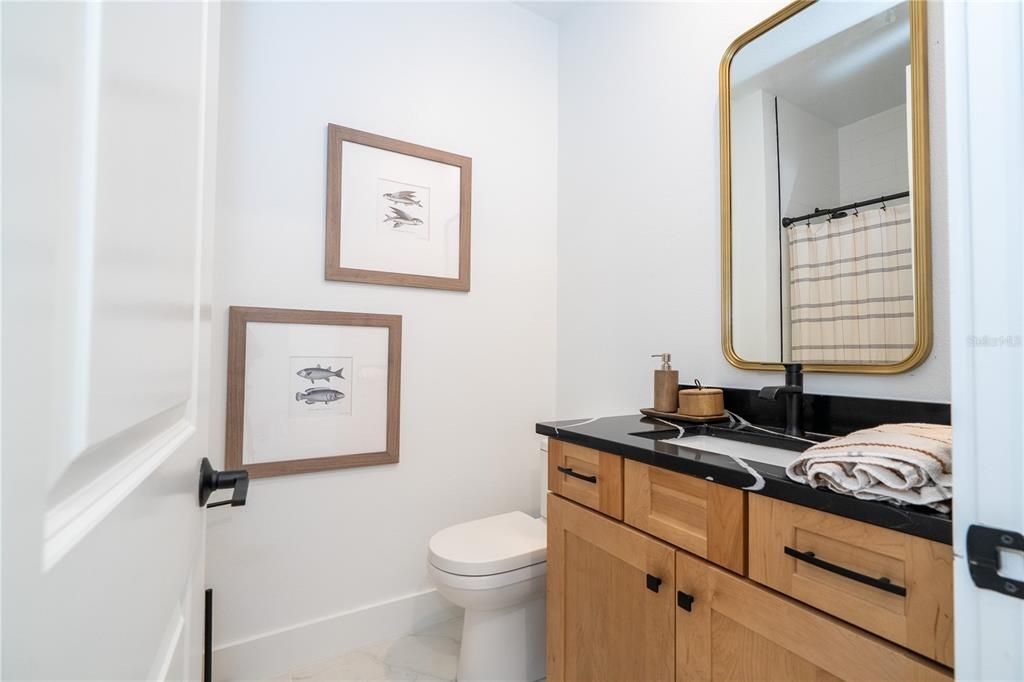 For Sale: $1,890,000 (5 beds, 5 baths, 4039 Square Feet)