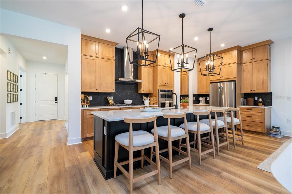 For Sale: $1,890,000 (5 beds, 5 baths, 4039 Square Feet)