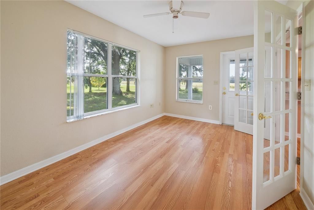 Active With Contract: $250,000 (2 beds, 2 baths, 1350 Square Feet)