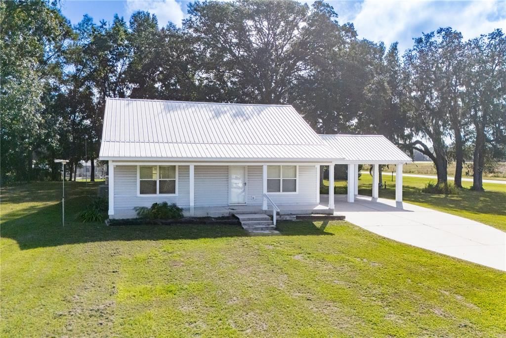 Active With Contract: $250,000 (2 beds, 2 baths, 1350 Square Feet)