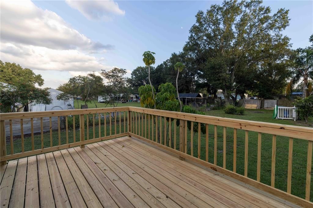 Под контрактом: $205,000 (2 спален, 2 ванн, 868 Квадратных фут)