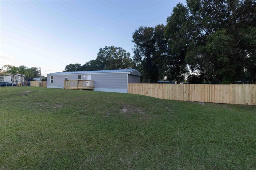 Под контрактом: $205,000 (2 спален, 2 ванн, 868 Квадратных фут)