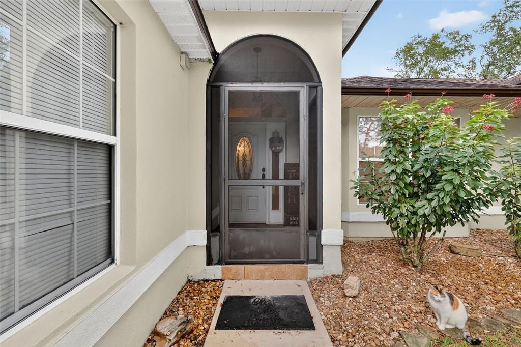 合同活跃: $299,900 (3 贝兹, 2 浴室, 1497 平方英尺)