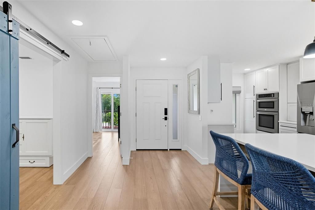 Active With Contract: $2,600 (3 beds, 2 baths, 1596 Square Feet)