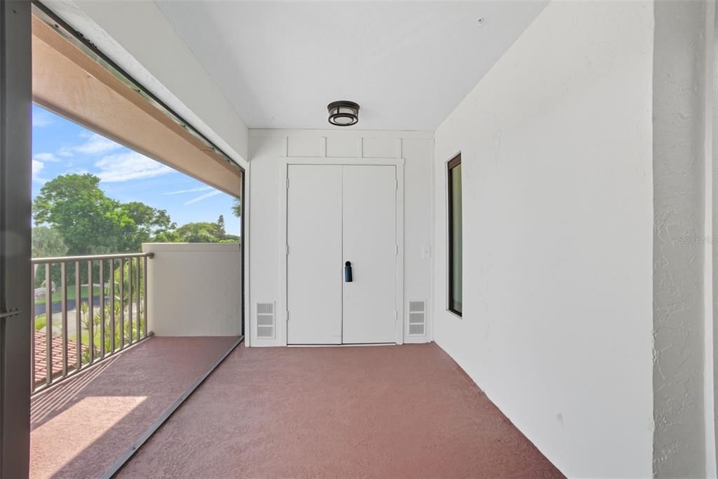 Active With Contract: $2,600 (3 beds, 2 baths, 1596 Square Feet)