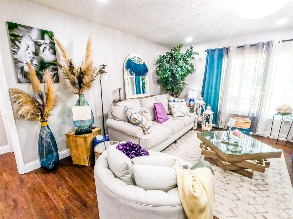 出租: $2,950 (3 贝兹, 2 浴室, 1582 平方英尺)