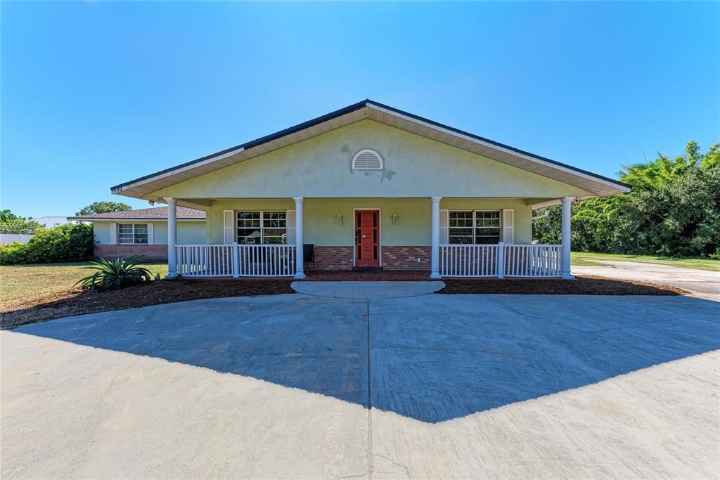 На продажу: $725,000 (5 спален, 3 ванн, 5132 Квадратных фут)