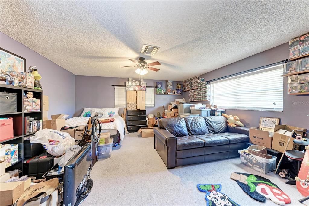 На продажу: $725,000 (5 спален, 3 ванн, 5132 Квадратных фут)