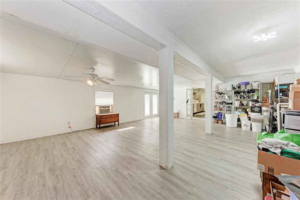 На продажу: $725,000 (5 спален, 3 ванн, 5132 Квадратных фут)