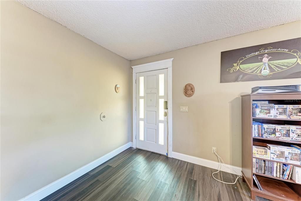 На продажу: $725,000 (5 спален, 3 ванн, 5132 Квадратных фут)