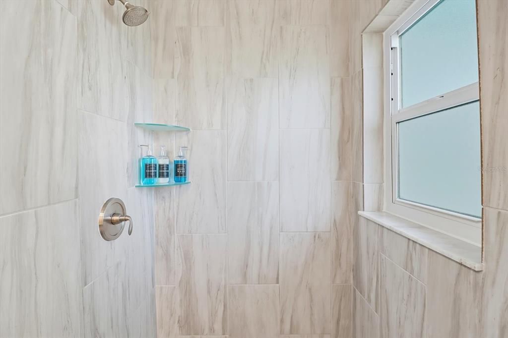 На продажу: $229,000 (3 спален, 2 ванн, 1542 Квадратных фут)