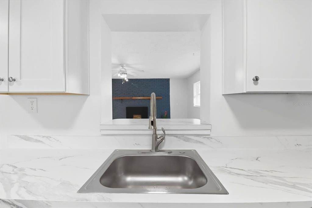 На продажу: $229,000 (3 спален, 2 ванн, 1542 Квадратных фут)