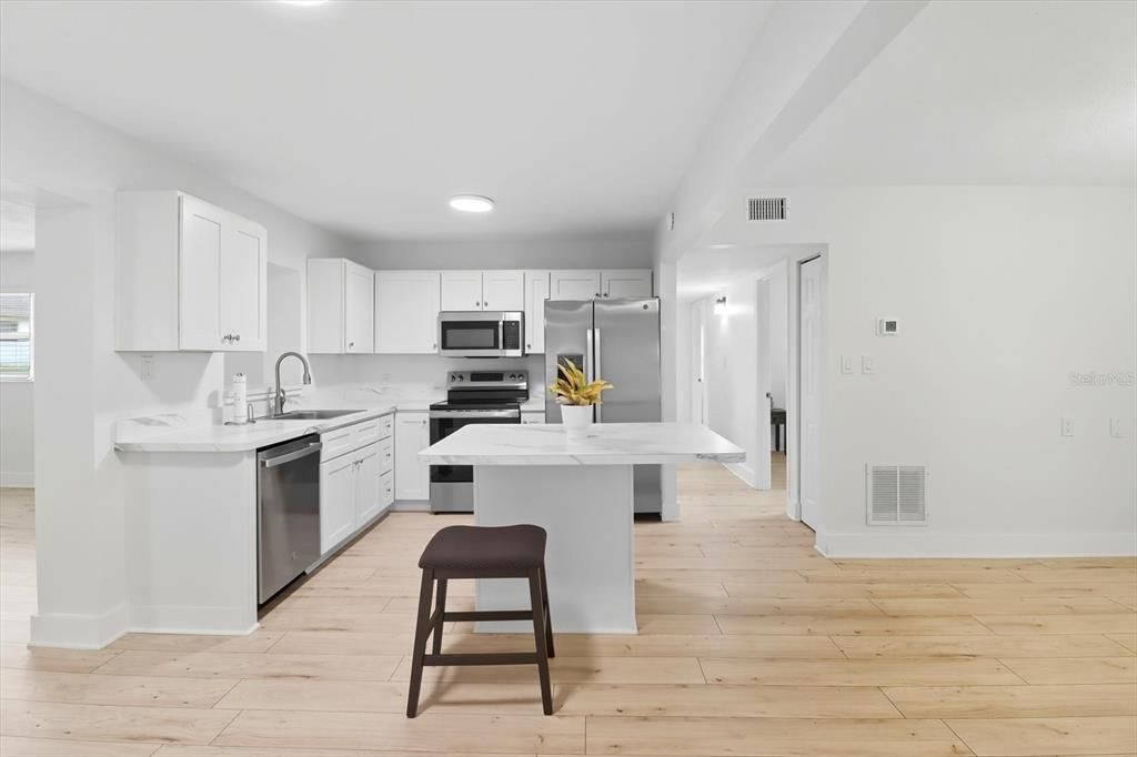 На продажу: $229,000 (3 спален, 2 ванн, 1542 Квадратных фут)