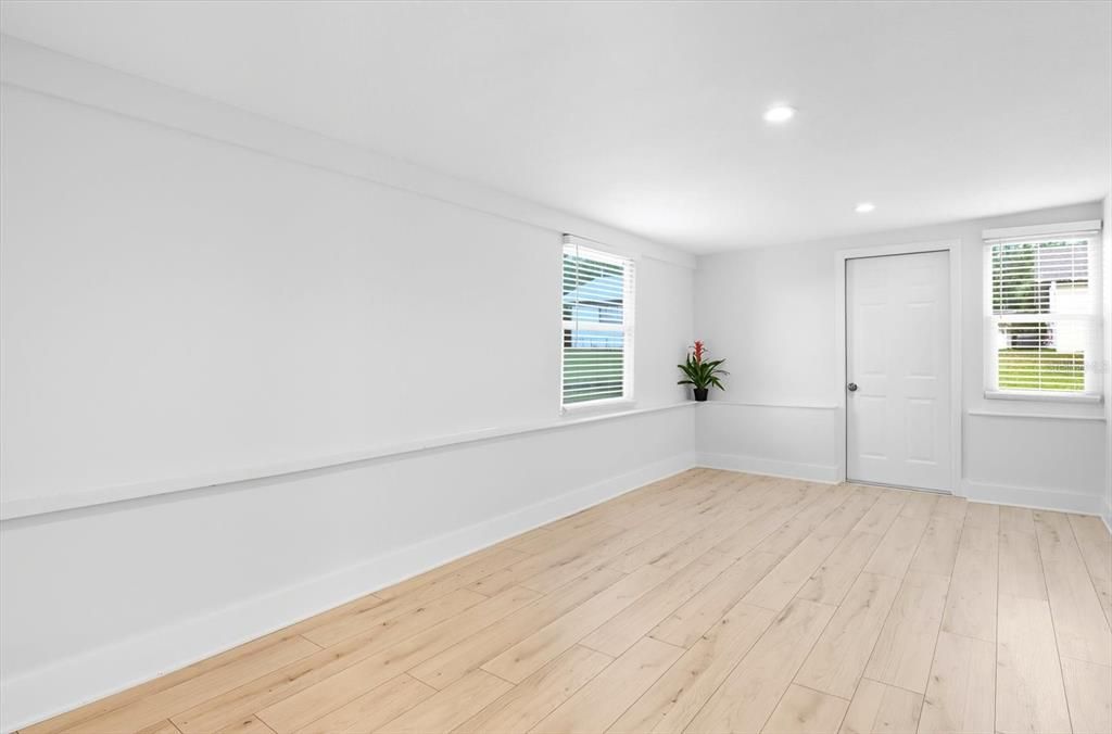 На продажу: $229,000 (3 спален, 2 ванн, 1542 Квадратных фут)