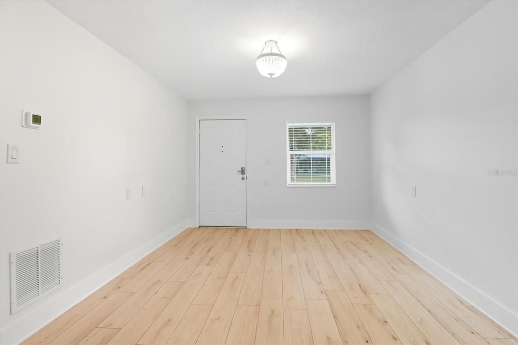 На продажу: $229,000 (3 спален, 2 ванн, 1542 Квадратных фут)