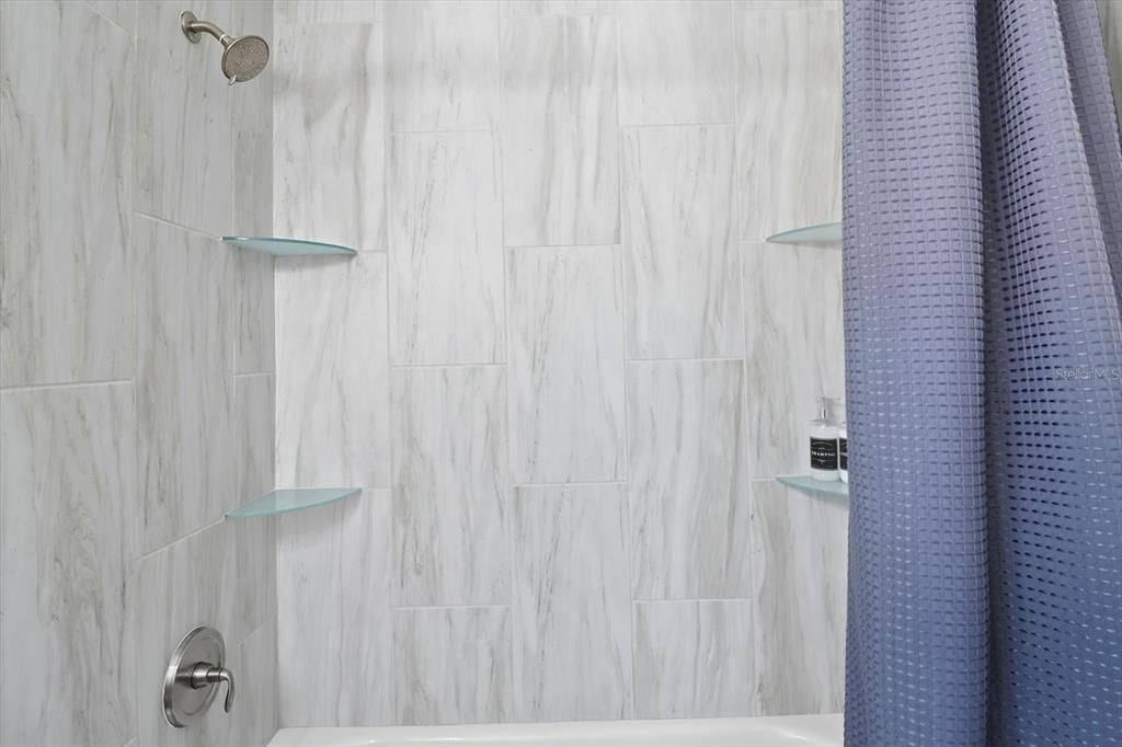 На продажу: $229,000 (3 спален, 2 ванн, 1542 Квадратных фут)