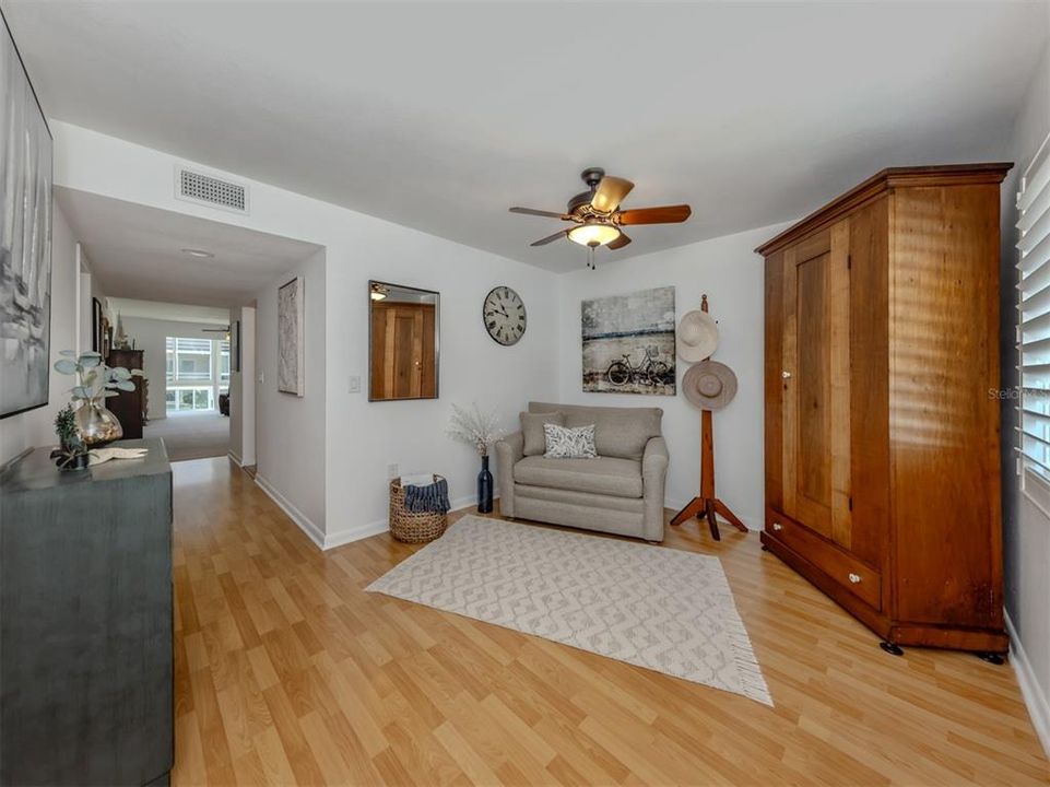 Activo con contrato: $385,000 (2 camas, 2 baños, 1236 Pies cuadrados)