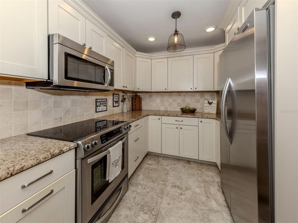 Activo con contrato: $385,000 (2 camas, 2 baños, 1236 Pies cuadrados)