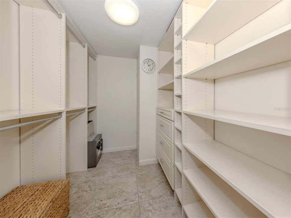 Activo con contrato: $385,000 (2 camas, 2 baños, 1236 Pies cuadrados)