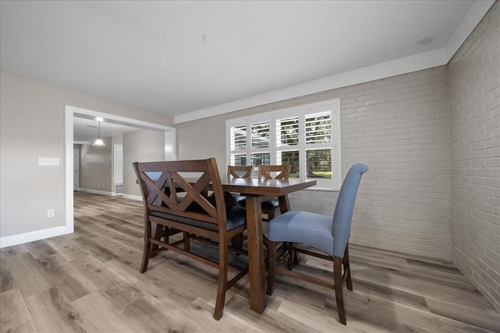 En Venta: $1,795,000 (3 camas, 2 baños, 2768 Pies cuadrados)