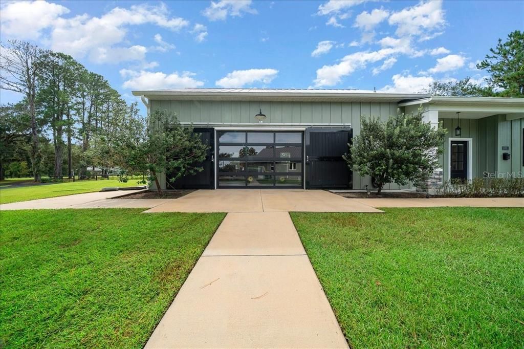 En Venta: $1,795,000 (3 camas, 2 baños, 2768 Pies cuadrados)