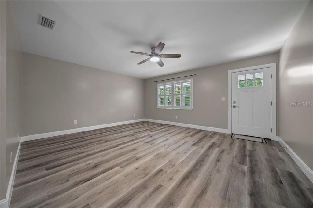 En Venta: $1,795,000 (3 camas, 2 baños, 2768 Pies cuadrados)