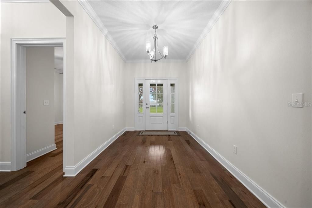 En Venta: $1,795,000 (3 camas, 2 baños, 2768 Pies cuadrados)