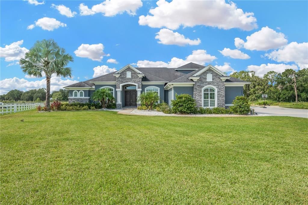 Recently Sold: $1,000,000 (5 beds, 3 baths, 3838 Square Feet)