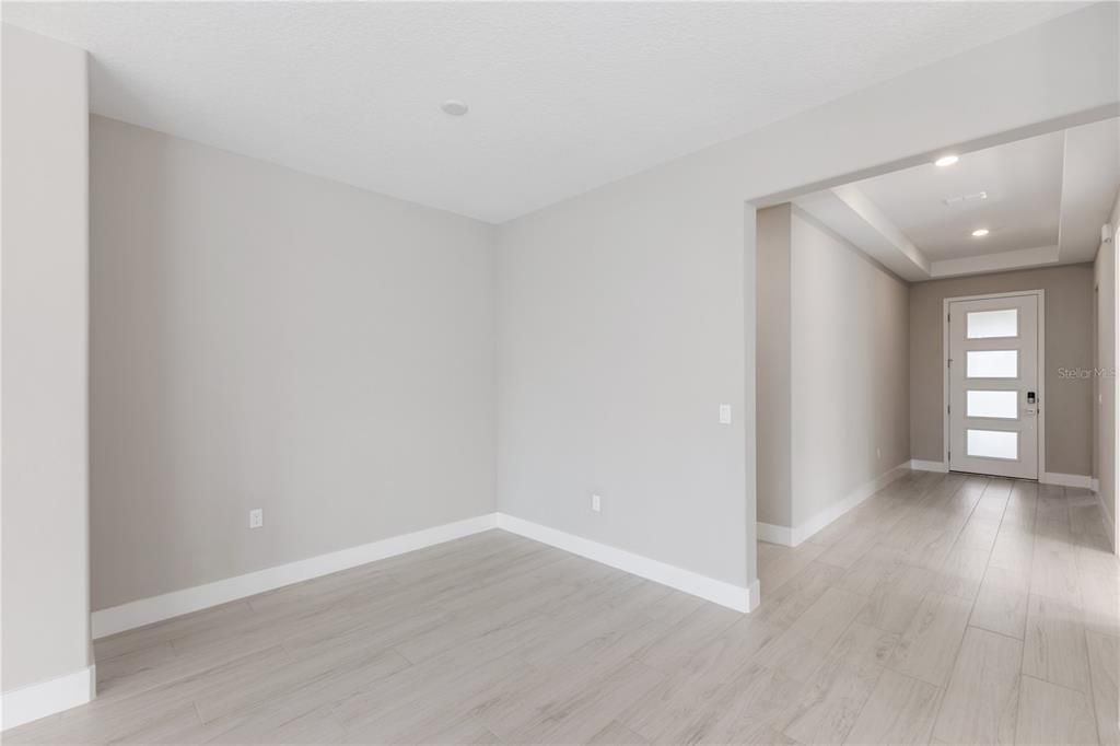 Activo con contrato: $419,990 (2 camas, 2 baños, 2056 Pies cuadrados)