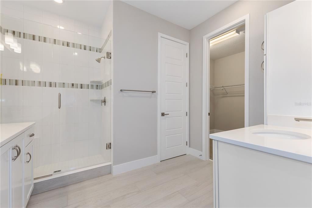 Activo con contrato: $419,990 (2 camas, 2 baños, 2056 Pies cuadrados)