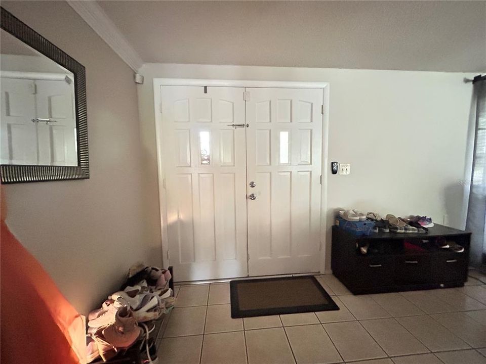 For Sale: $349,900 (3 beds, 2 baths, 1771 Square Feet)