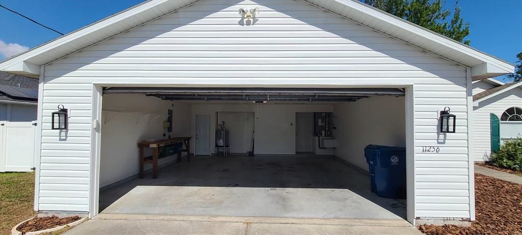 Activo con contrato: $269,900 (3 camas, 2 baños, 1460 Pies cuadrados)