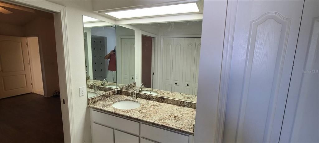 Activo con contrato: $269,900 (3 camas, 2 baños, 1460 Pies cuadrados)