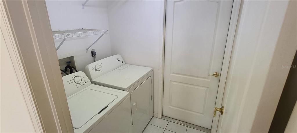 Activo con contrato: $269,900 (3 camas, 2 baños, 1460 Pies cuadrados)