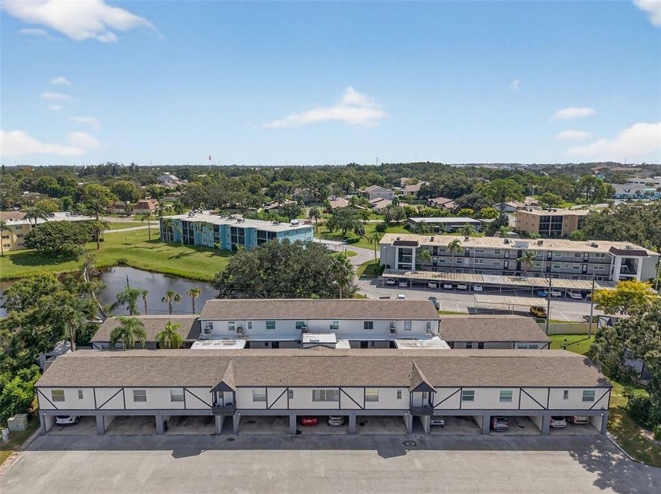 For Sale: $135,000 (1 beds, 1 baths, 725 Square Feet)