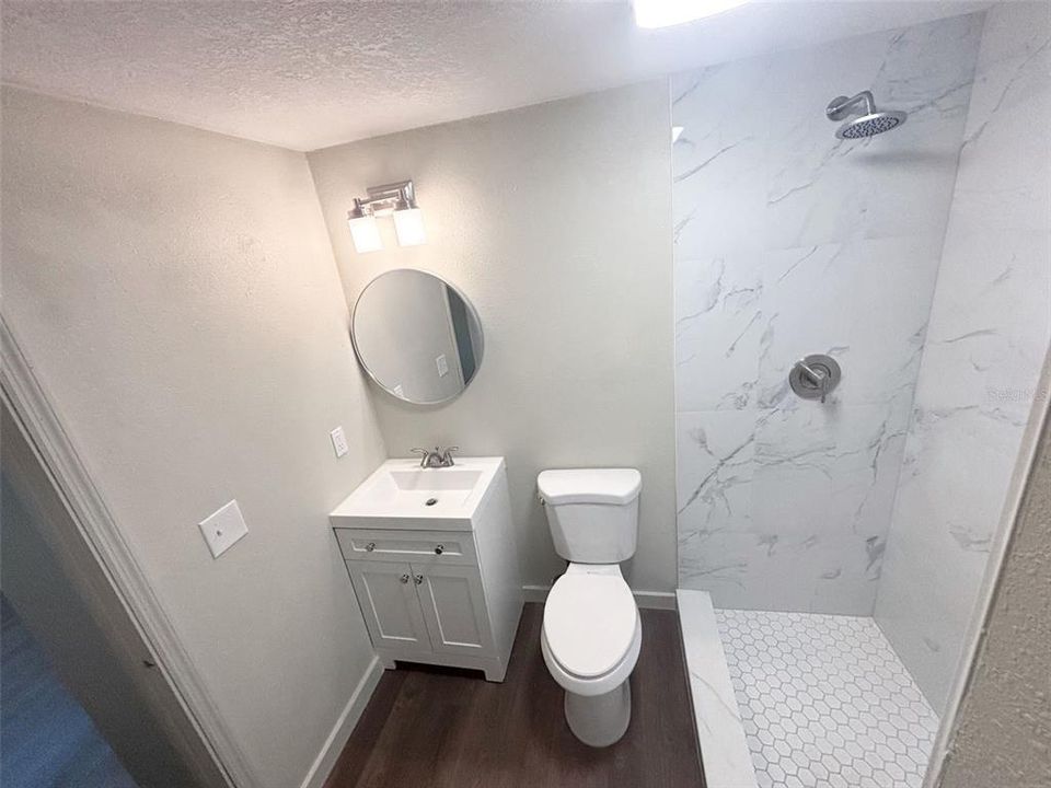 For Sale: $249,400 (3 beds, 2 baths, 1102 Square Feet)