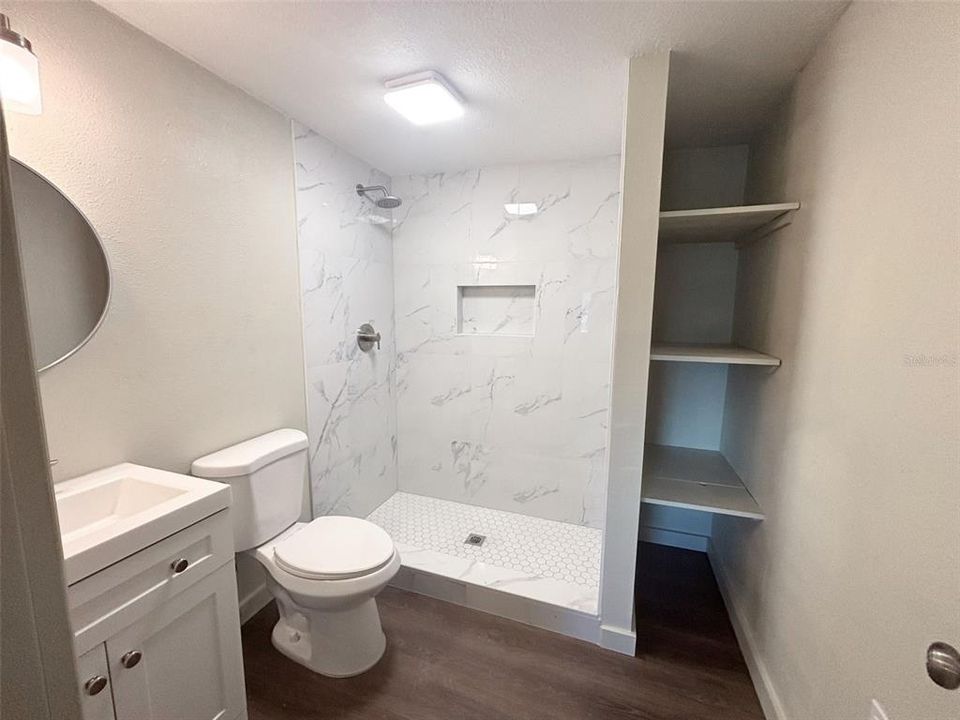 For Sale: $249,400 (3 beds, 2 baths, 1102 Square Feet)