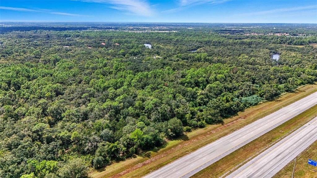 待售: $799,000 (5.10 acres)