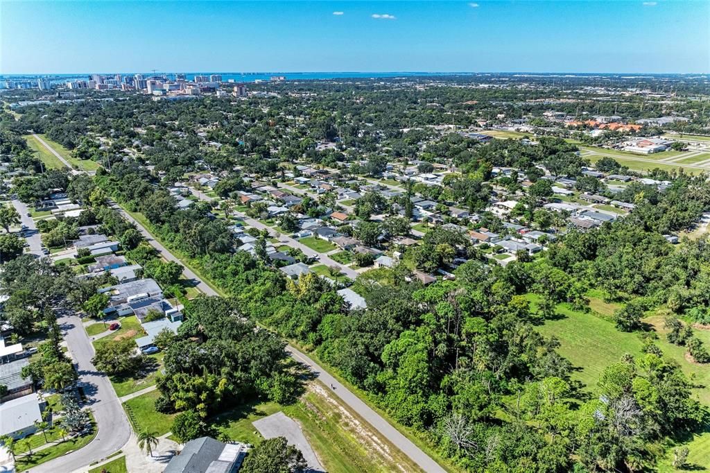 Active With Contract: $339,999 (3 beds, 1 baths, 1383 Square Feet)