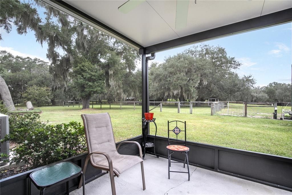 For Sale: $895,000 (1 beds, 1 baths, 789 Square Feet)