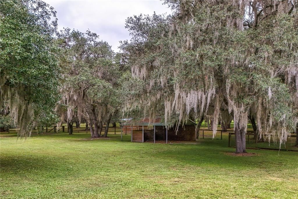 For Sale: $895,000 (1 beds, 1 baths, 789 Square Feet)