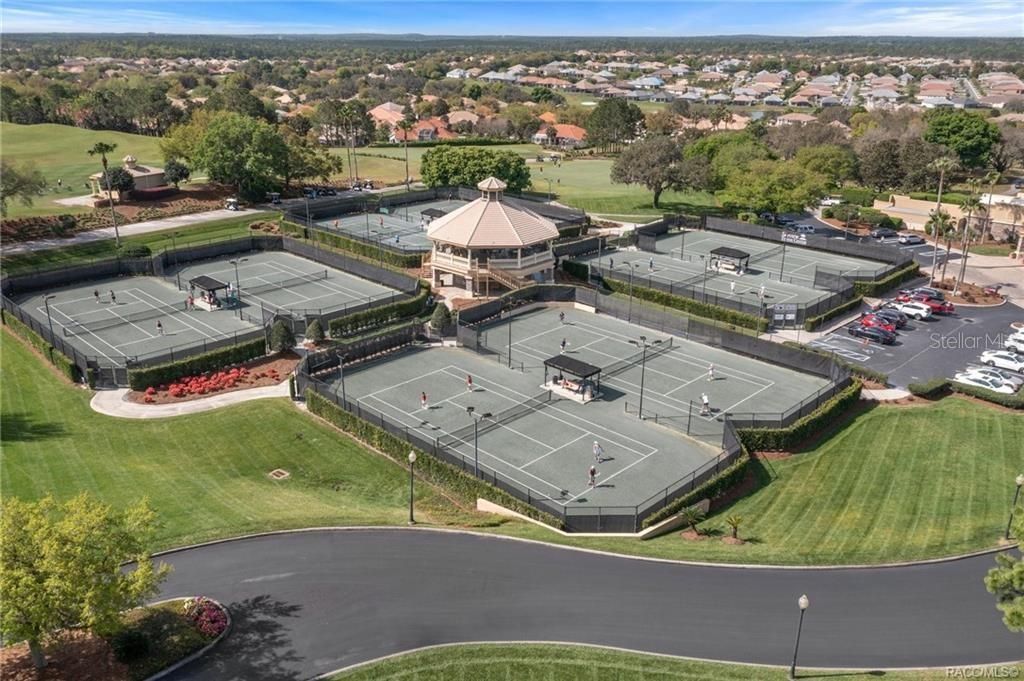 For Sale: $237,500 (2 beds, 2 baths, 1663 Square Feet)