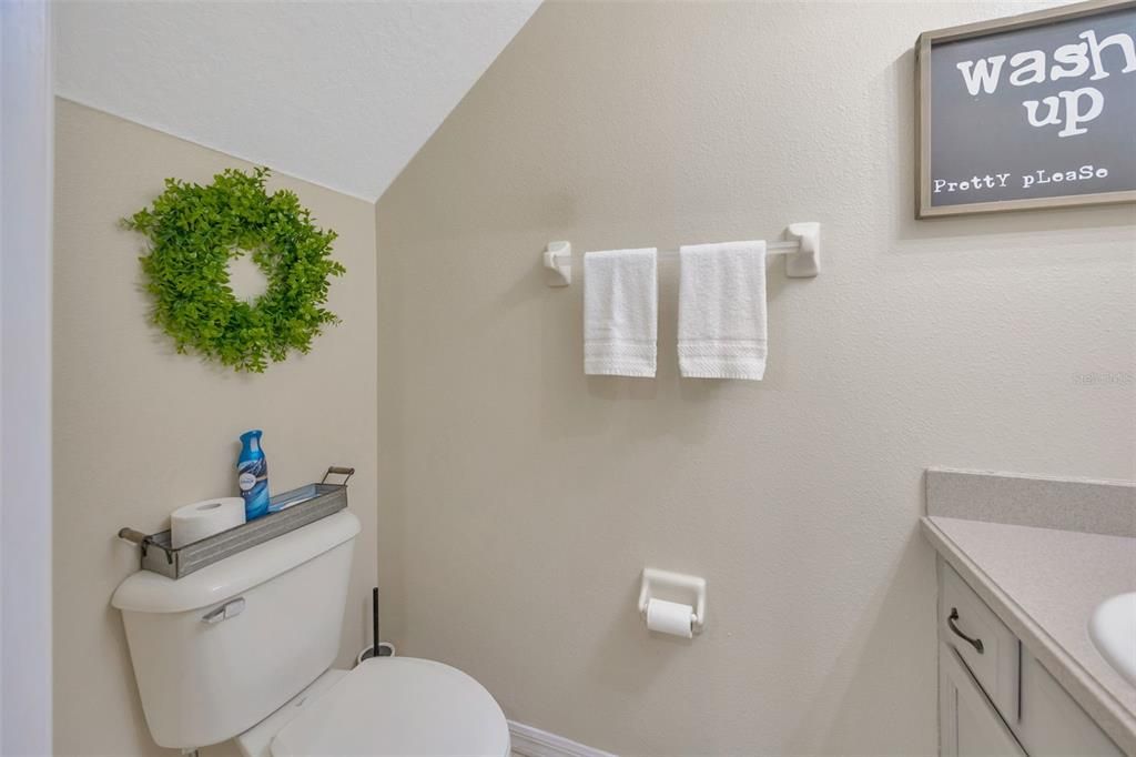 For Sale: $237,500 (2 beds, 2 baths, 1663 Square Feet)