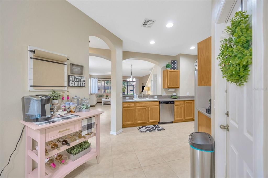 For Sale: $237,500 (2 beds, 2 baths, 1663 Square Feet)