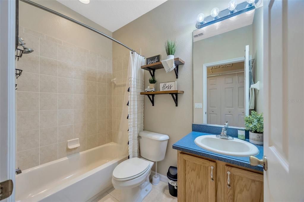 For Sale: $237,500 (2 beds, 2 baths, 1663 Square Feet)