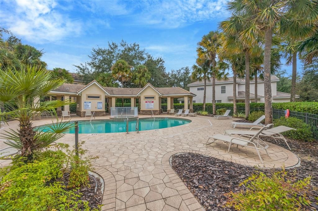 For Sale: $237,500 (2 beds, 2 baths, 1663 Square Feet)