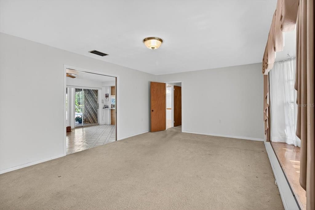 For Sale: $519,900 (4 beds, 3 baths, 2349 Square Feet)