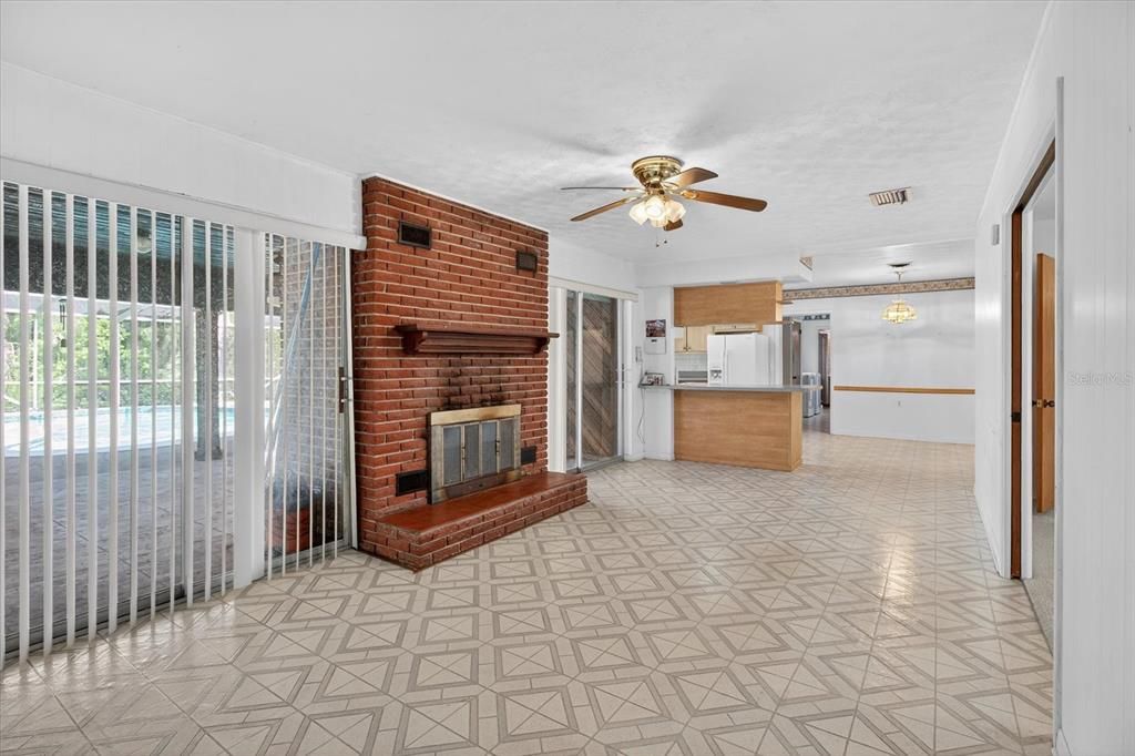 For Sale: $519,900 (4 beds, 3 baths, 2349 Square Feet)